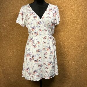 Abercrombie & Fitch White Floral Wrap Dress S V-Neck Short Sleeve Cottage Core